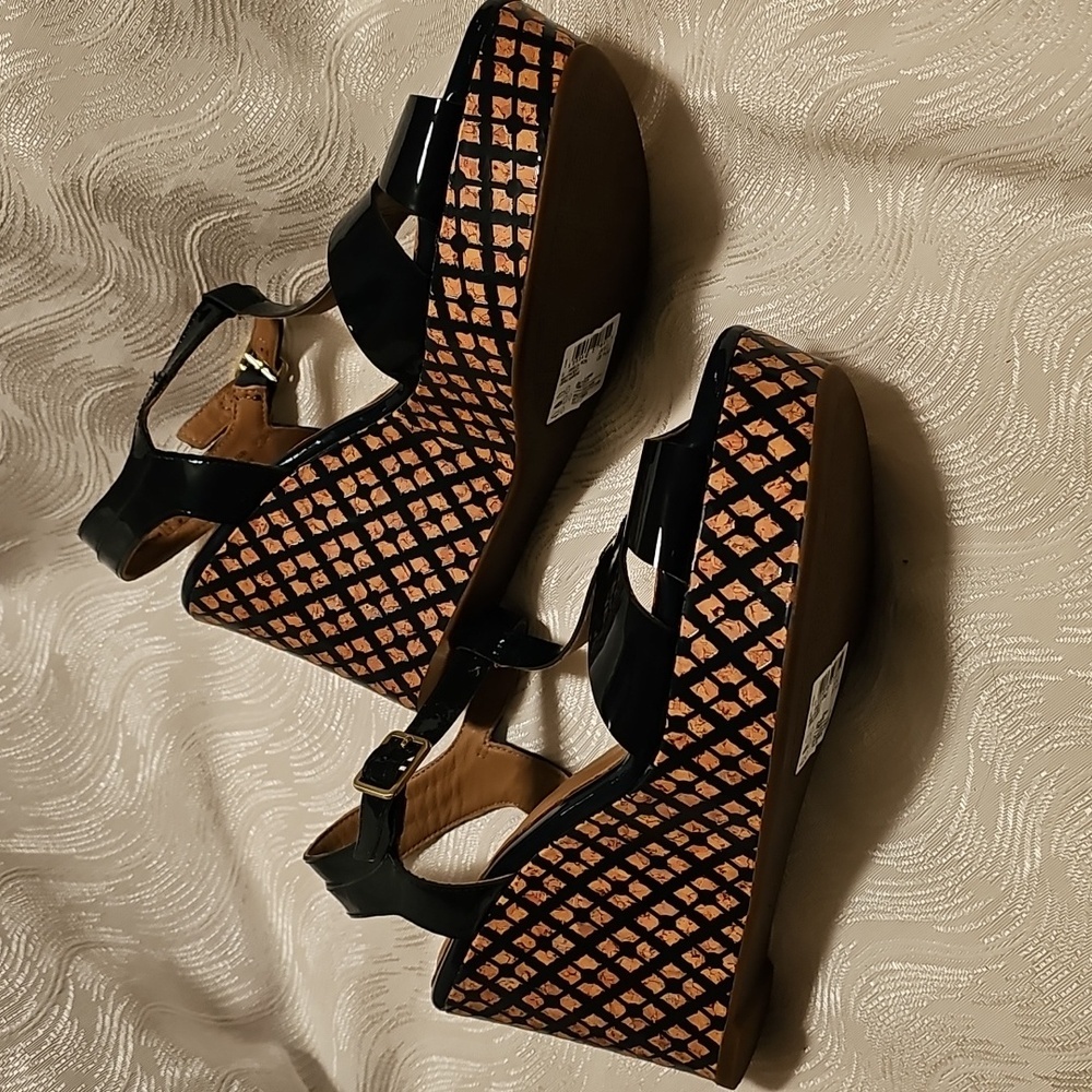 Clarks artisan Amelia Roma navy patten leather wedge sandal womans size 7.5 new - Picture 3 of 8